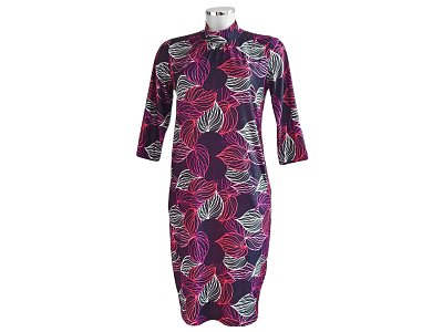 Černé šaty se stojáčkem s tiskem listů - vel.38